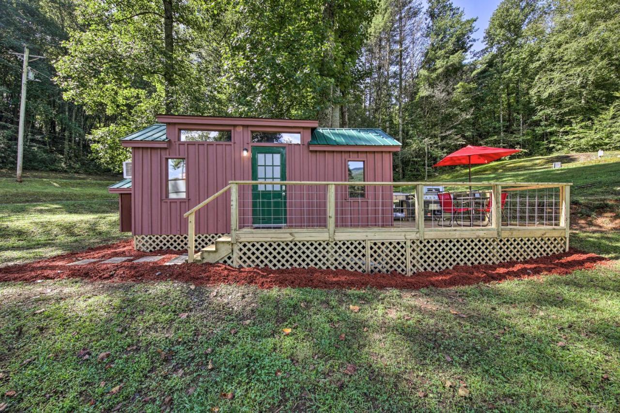 Tiny Home In Hayesville With Deck Near Trails! Exterior photo